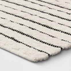 Striped Bath Rug White/Black - Opalhouseā¢